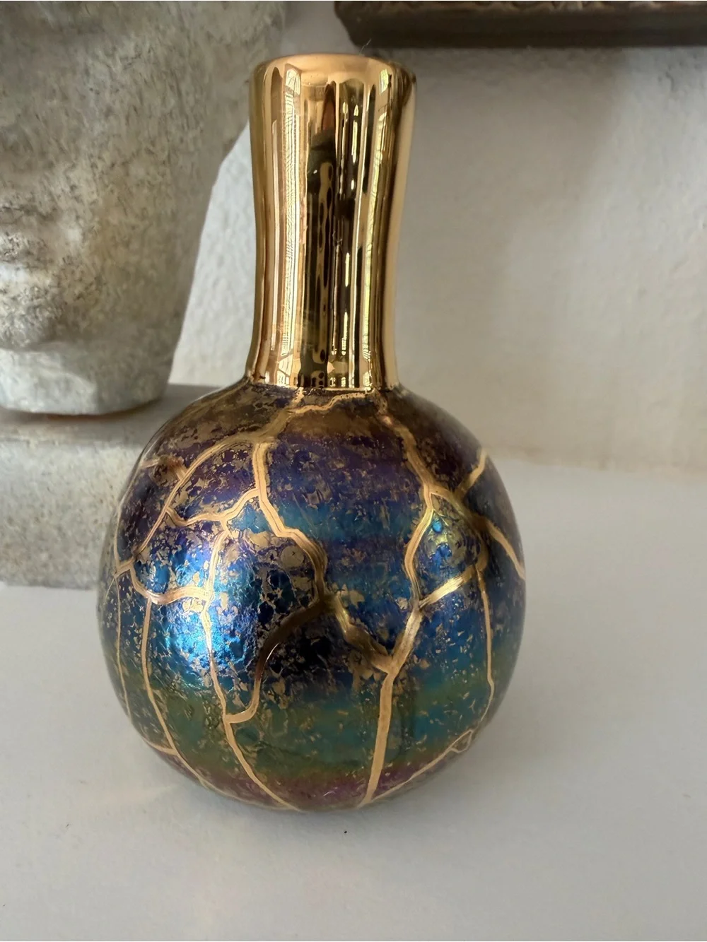 Signed Iridescent Art Pottery Bud Vase Blue & Gold Crackle Glaze‎ 4.5